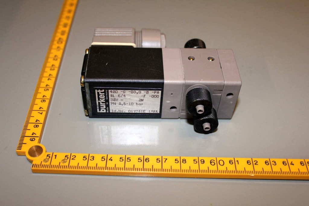 SOLENOID VALVE BURKERT