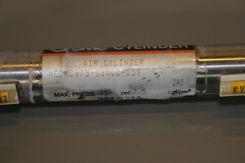 AIR CYLINDER