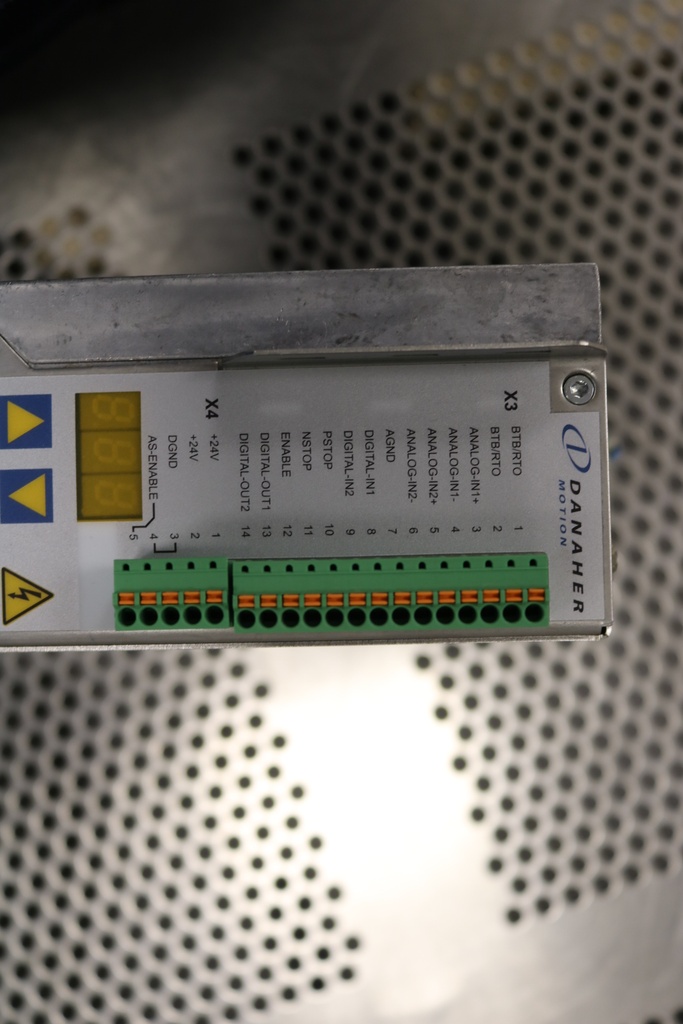 DIGITAL SERVO AMPLIFIER 1 X 110-230V, 3 X 115-230VAC 50/60HZ 1,1KVA