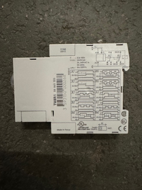 Crouzet 88865305 Timer, 8 A, 24 VDC/24 VAC to 240 VAC, 0.1 Sec. to 100 hr, Electronic, LED, SPDT