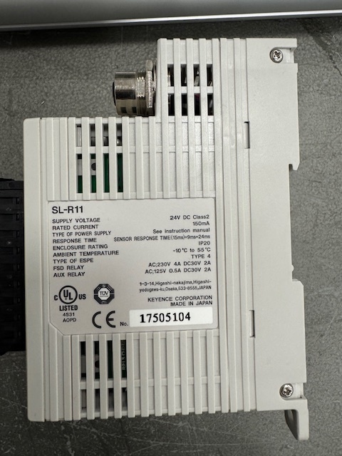 Keyence Safety Light Curtain Kit: Receiver SL-C16L-R, Transmitter SL-C16L-T, Power Supply SL-U2, Application Unit SL-R11