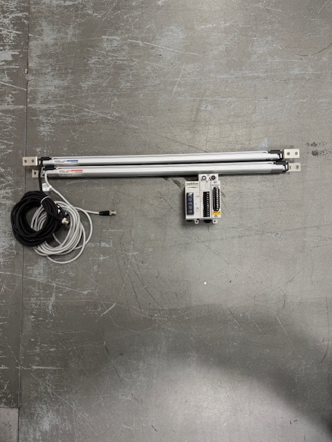 Keyence Safety Light Curtain Kit: Receiver SL-C16L-R, Transmitter SL-C16L-T, Power Supply SL-U2, Application Unit SL-R11
