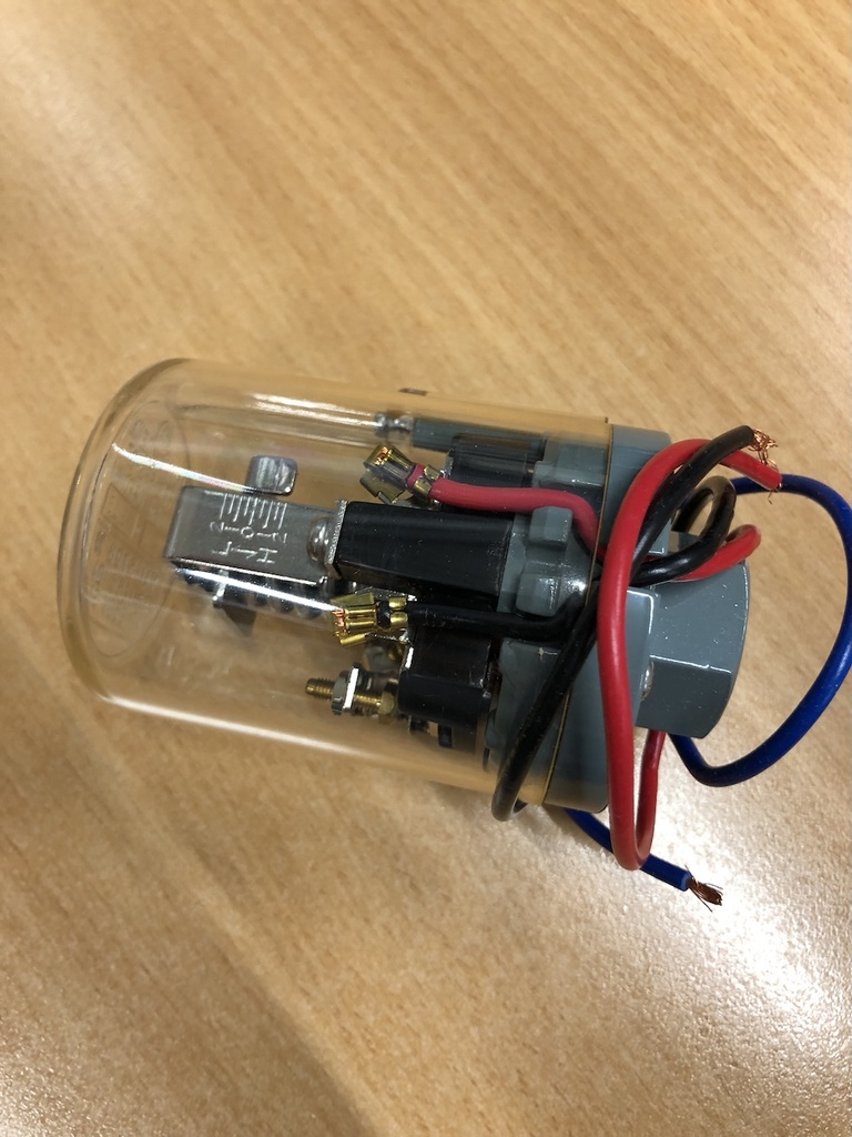 Amada Sanwa Denki SPS-8T PT1/4 ON 4.2kg/CM2, Off N-41 Pressure Switch New Industrial Surplus Stuff Industrial Surplus Stuff