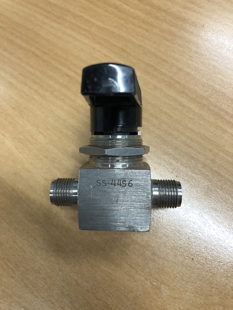 WHITEY SS-44S6 Ball Valve, 6.0 Cv, 3/8 in.