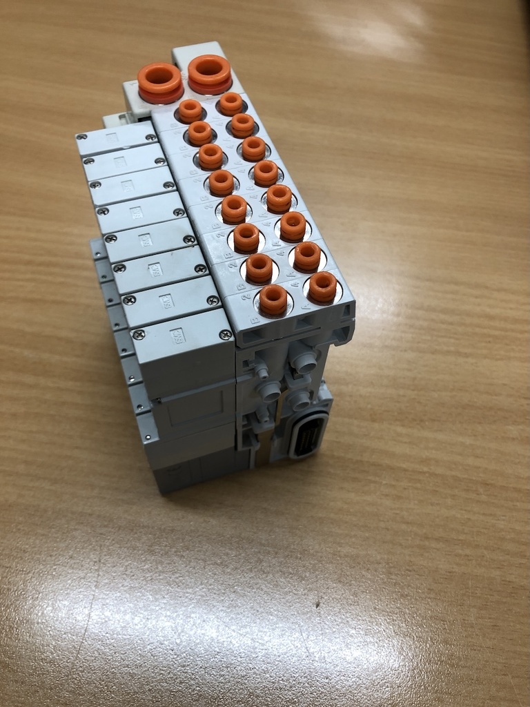 SMC SS5V1-DUJ01197 SOLENOID VALVE