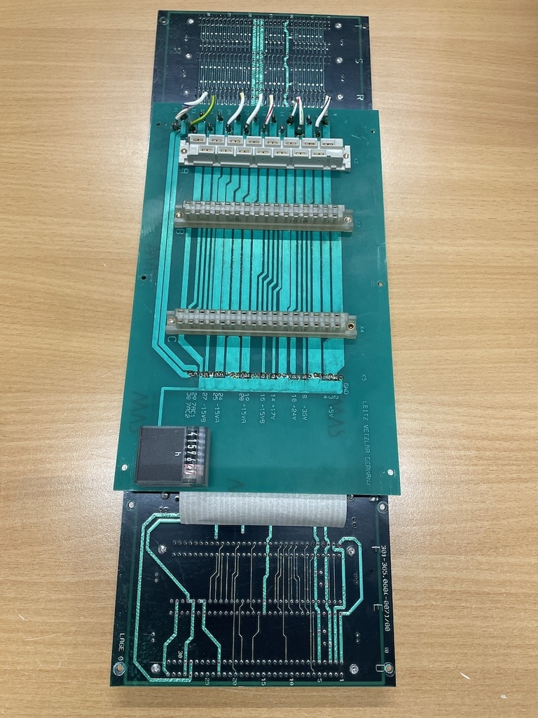 LEITZ WETZLAR 301-365.060/301-365.056 PCB BOARD