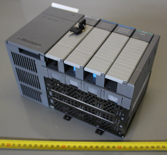 POWER SUPPLY SLC 500 4-SLOT RACK1746-A4 + 1746-P2, USED