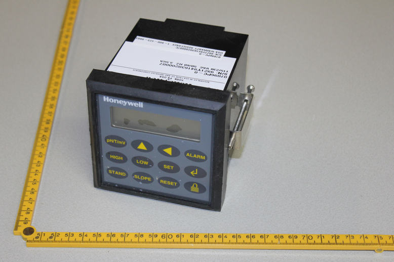 DIGITAL TEMPERATURE CONTROLLER, LN6303C-PH