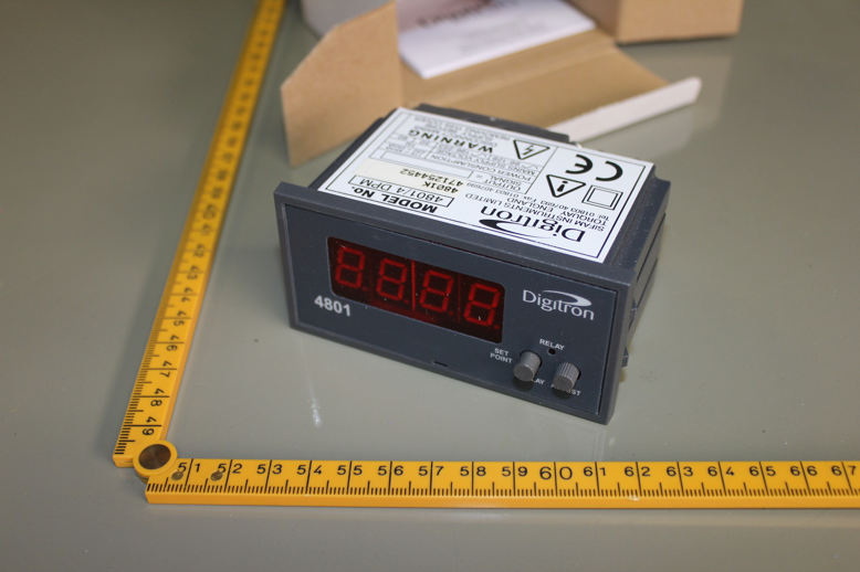 TEMPERATURE CONTROLLER TYPE 4801K , NEW OEM