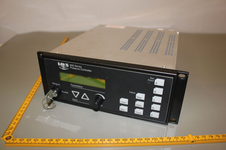 PRESSURE CONTROLLER, 600 SERIES