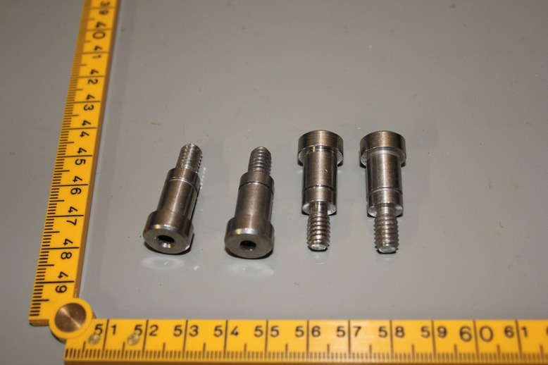 SCREW SHOULDER CVD FLANGE, LOT OF 19