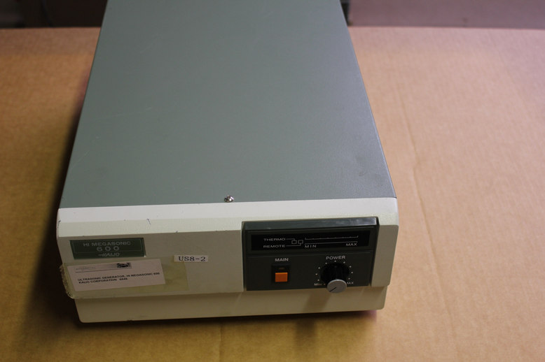 ULTRASONIC GENERATOR TYPE 6848  OUTPUT 600W 950KHZ, USED