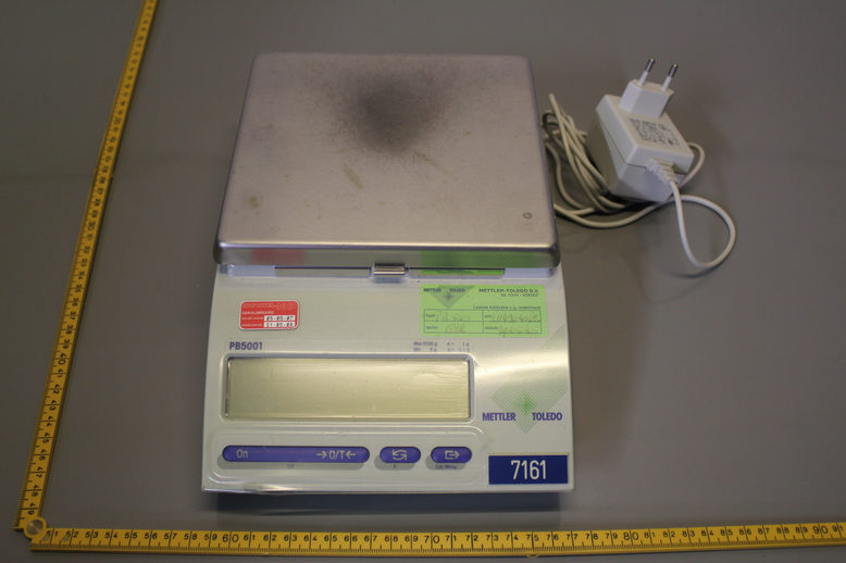 Precision Balance, Scale