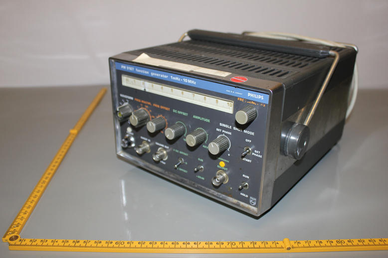 PM 5167 Function Generator 1mHz-10MHz, NC: 9445 051 67031