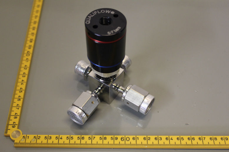 F VALVE NC 4W FMFM Q+, NO. 50-122938A97, CNQLT-080055-6, OFQLT-07011