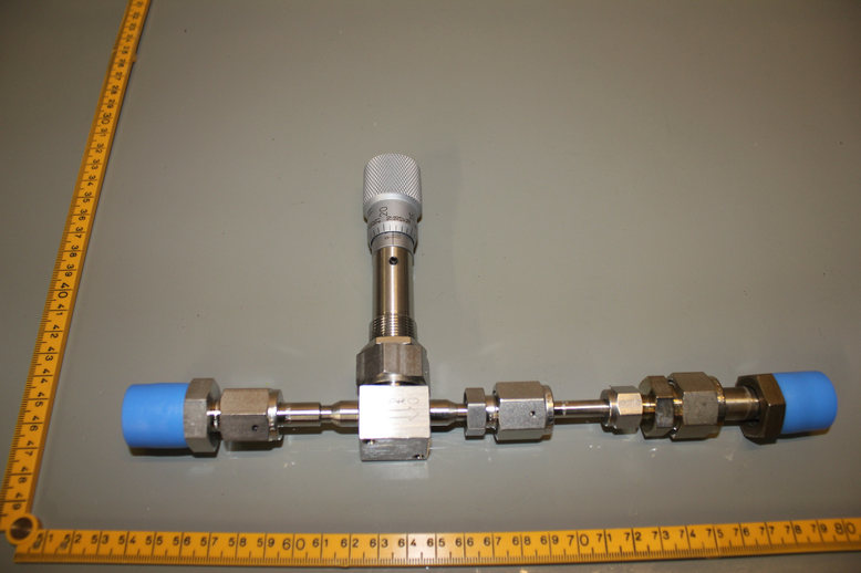 SS METERING BELLOWS-SEALED VALVE, GASKETED, METERING STEM TIP, 1/4"