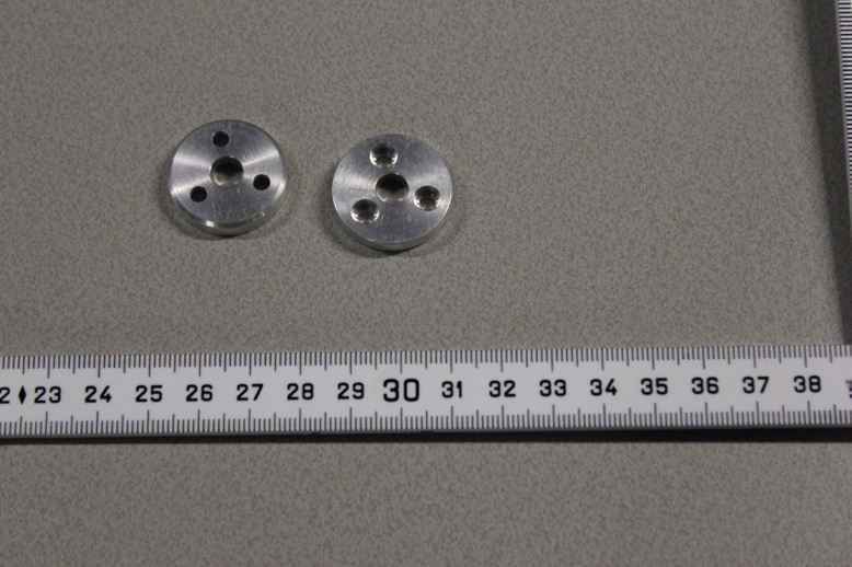 BEARING RETAINER DETAIL, LOT OF 2