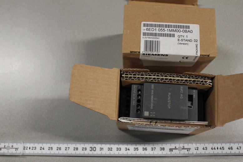 6ED1 055-1MM00-0BA0 LOGO! Analog Output Module, AM2 AQ, Lot of 2