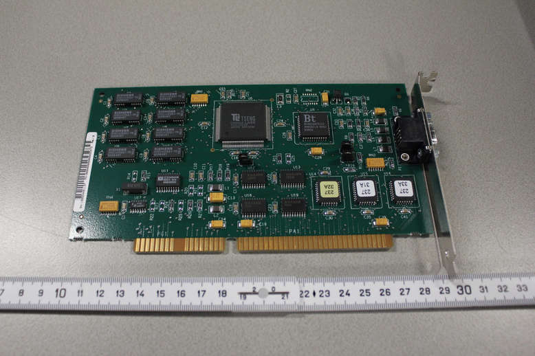 CARD GRAPHICS SVGA 1MB-DRAM ISA 72HZ