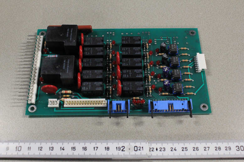 BOARD ASSY RELAY 328 338 228, CENTR/ST260D