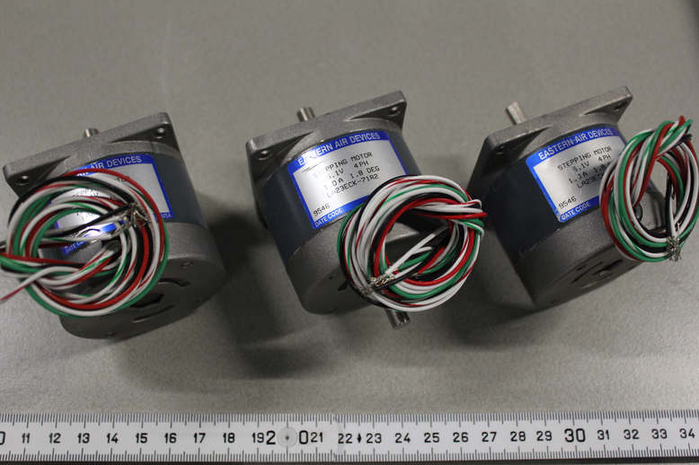 STEPPING MOTOR 5.1V 4PH 1.0A 1.8DEG, LOT OF 2