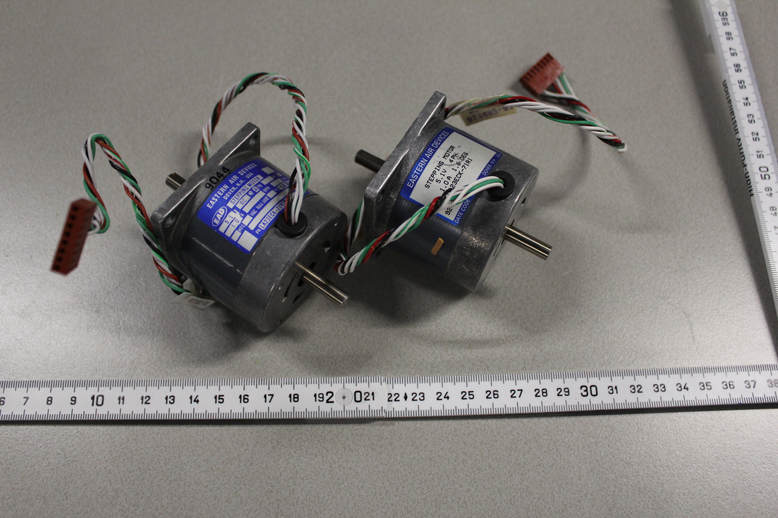 STEPPING MOTOR 5.1V 4PH 1.0A 1.8DEG, LOT OF 3