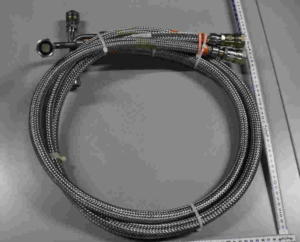 FLEX INTERCONNECTING HOSE 220/95 R G060, LOT OF 3