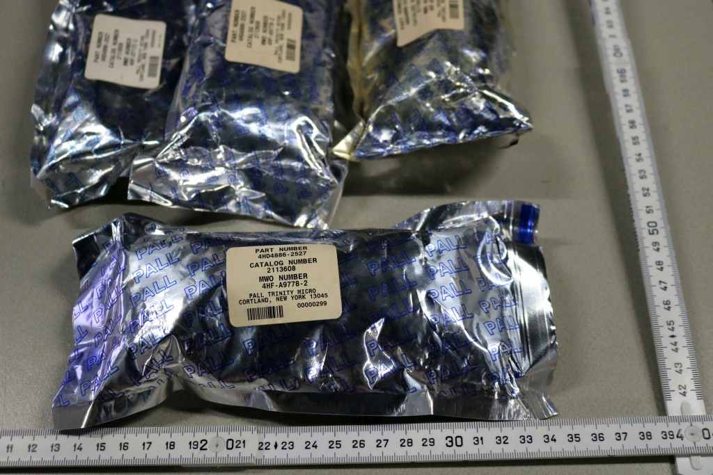 316 SS GASKLEEN FILTER ASSEMBLY, 1/4" MVCR X FVCR, LOT OF 4