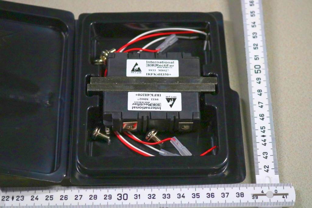 MODULE POWER, HEXFET 212631, LOT OF 4