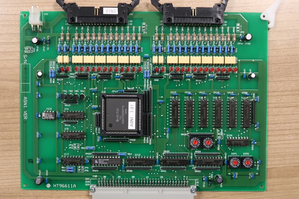 Hitachi M712 HT96611A Circuit Board PCB