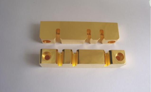 REFL-S-RETAINER-SIDE