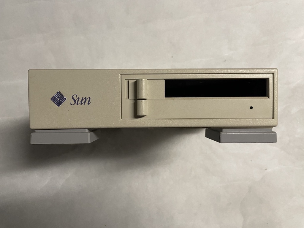 Sun Microsystems X660A, 595-1711-04 Tape Drive, Model 411