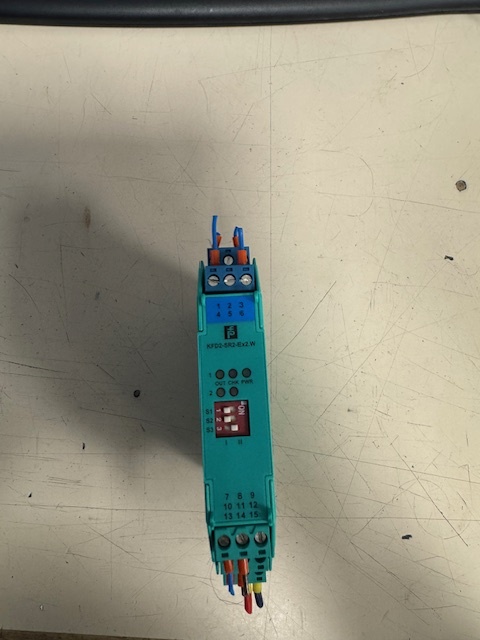 Pepperl+Fuchs switching amplifier KFD2-SR2-Ex2.W