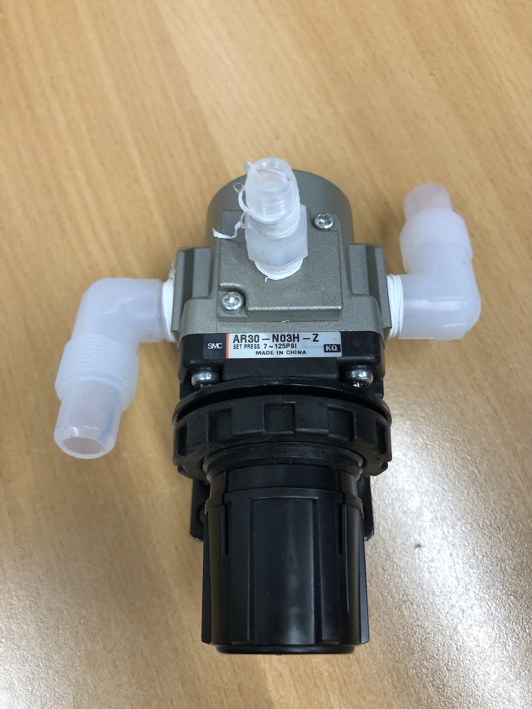 SMC Regulator AR30-N03H-Z with Gauge