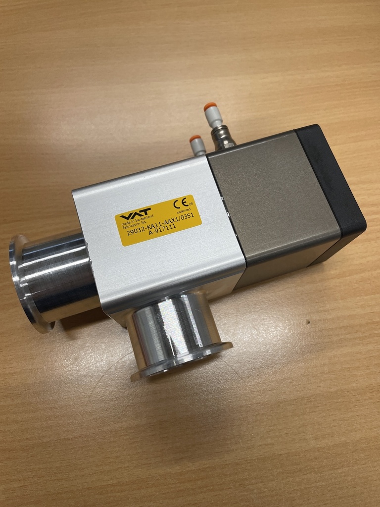 VAT 29032-KA11-AAX1 Angle Valve AMAT Applied Materials 0190-25635