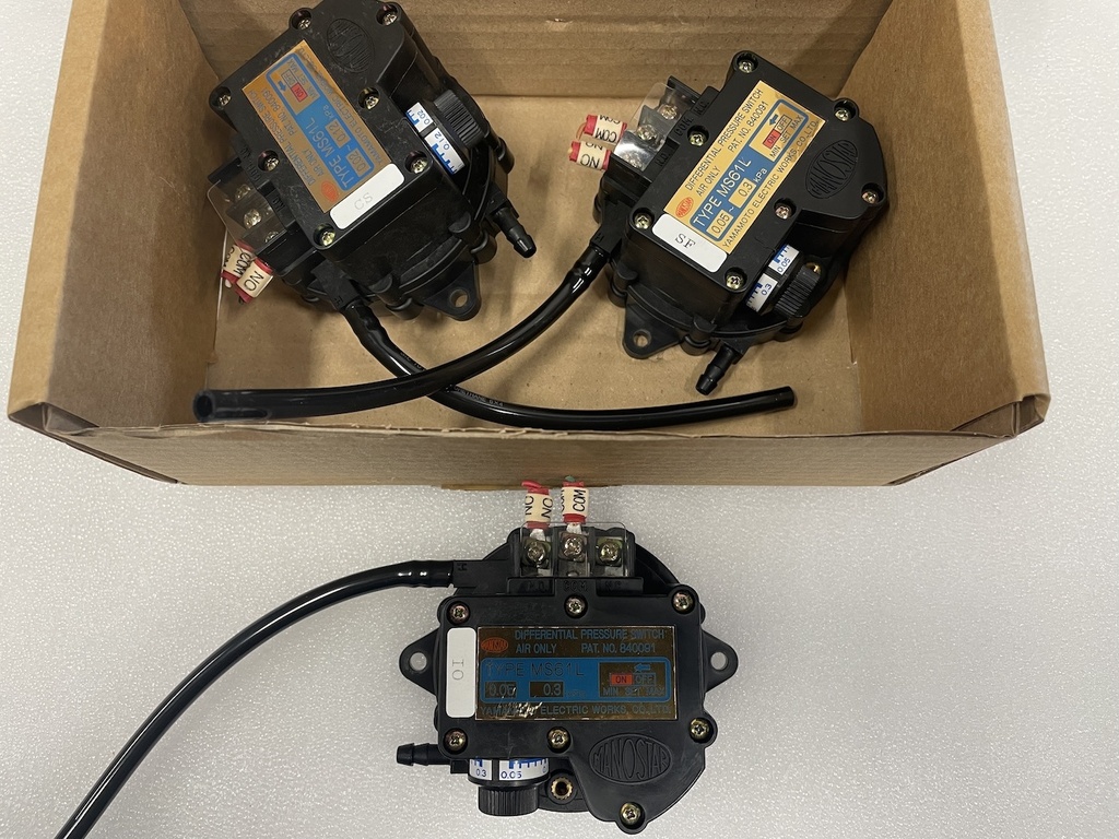LOT OF 3 YAMAMOTO ELECTRIC MANOSTAR TYPE MS61L ADJUSTABLE DIFFERENTIAL PRESSURE SWITCH