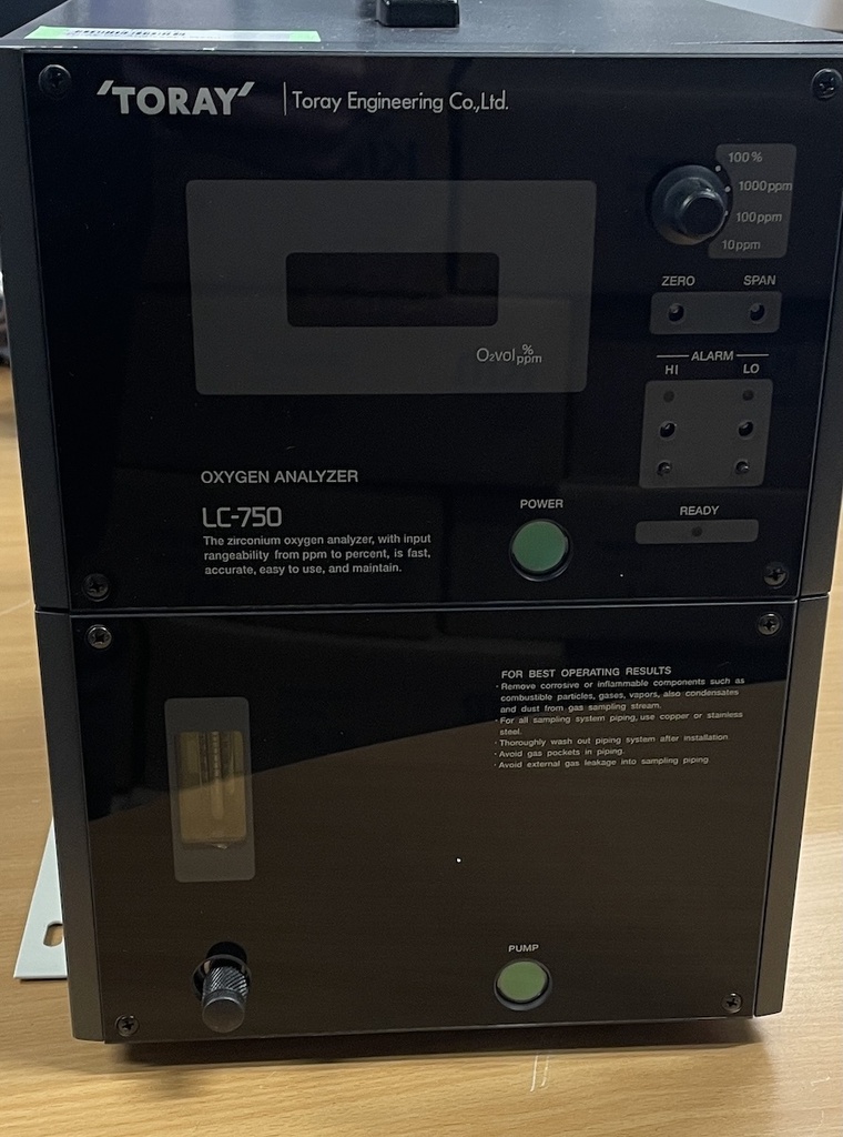 Toray LC-750/PC-120 Oxygen Analyzer