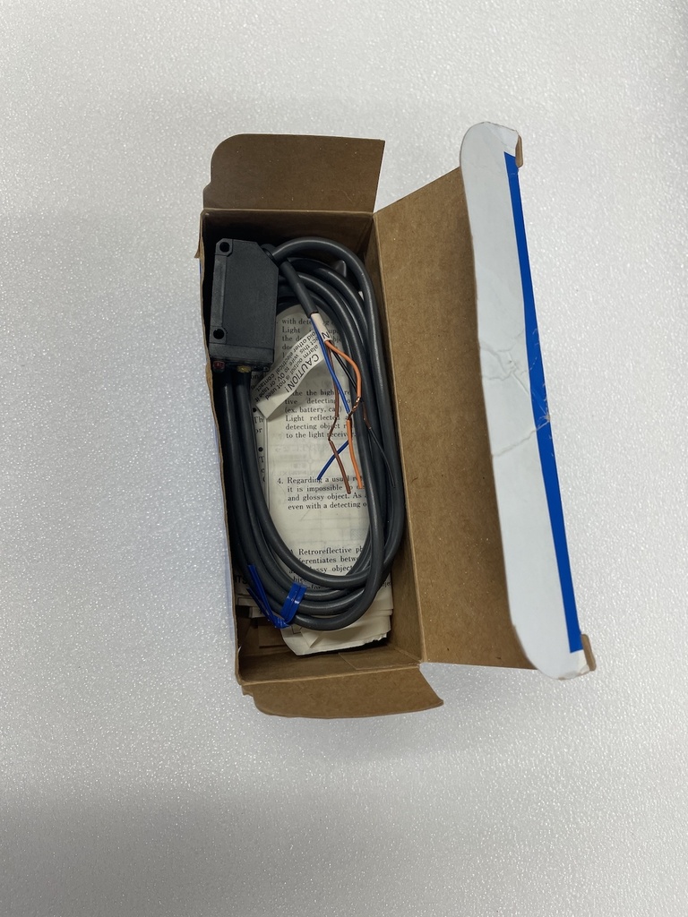 Omron E3V-DS70C43S Photoelectic Sensor 12-24VDC