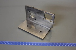 [49614-01/502390] MOTOR MOUNT BRKT SPIN STA 90SE, USED