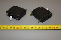 [111-033/500871] CIRCUIT BREAKER, 3A, 1 POLE, LOT OF 2