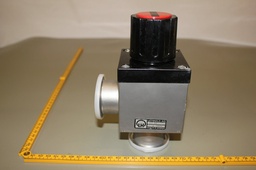 [288 13/501527] Right Angled Valve, Manually Operated, SS Casing, DN 40 KF