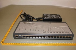 [EL-16/504221] TERMINAL SERVER WITH ADAPTER (16 PORT) CENTRAL DATA, USED