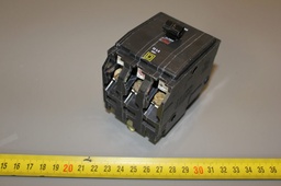 [L-2233/504809] CIRCUIT BREAKER, 3 POLE, 10A