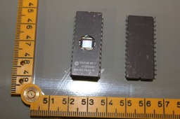 [U1009SS0/506137] EPROM, NO. HN482764G-2, LOT OF 17