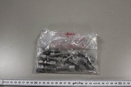 [SS-200-71-2/508070] Bulkhead Female Connector, 1/8 in. Tube OD x 1/8 in. Female NPT, Lot of 10